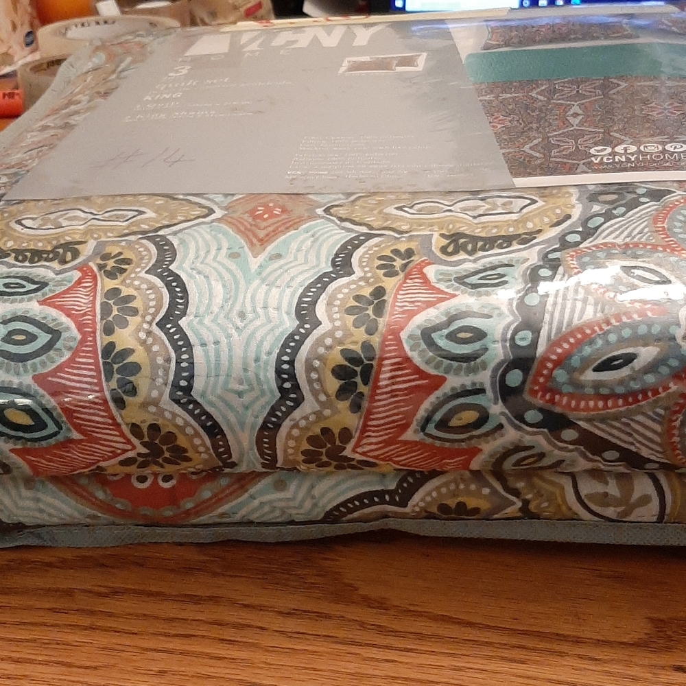 Bedding - Picture 4 of 6